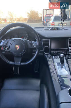 Фастбек Porsche Panamera 2015 в 