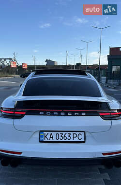 Фастбек Porsche Panamera 2018 в 