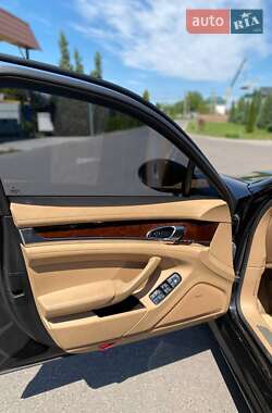 Фастбек Porsche Panamera 2012 в 