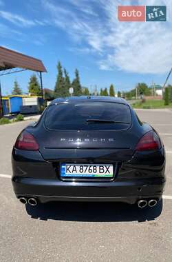 Фастбек Porsche Panamera 2012 в 