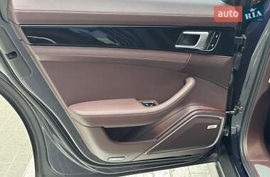 Фастбэк Porsche Panamera 2020 в 