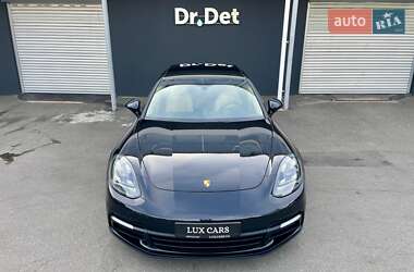 Фастбэк Porsche Panamera 2020 в 