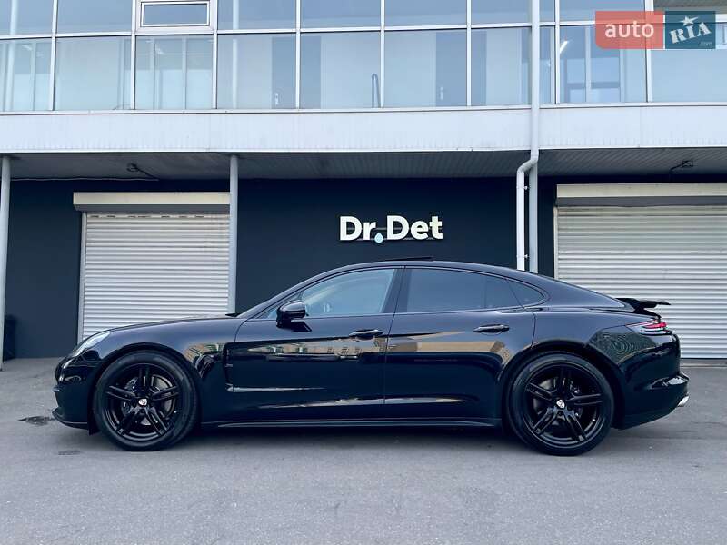 Фастбэк Porsche Panamera 2020 в Киеве