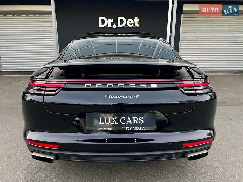Фастбэк Porsche Panamera 2020 в Киеве