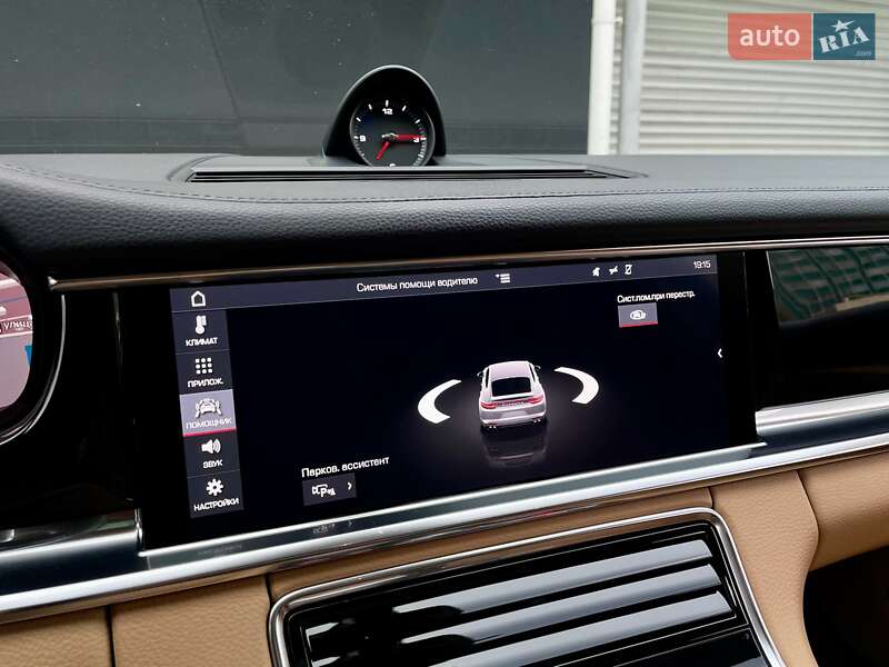 Фастбэк Porsche Panamera 2020 в Киеве