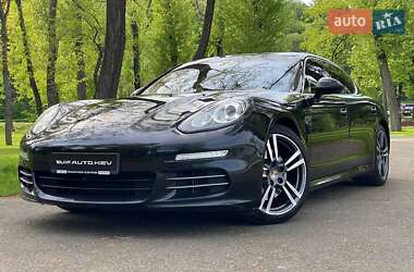 Фастбэк Porsche Panamera 2013 в Киеве