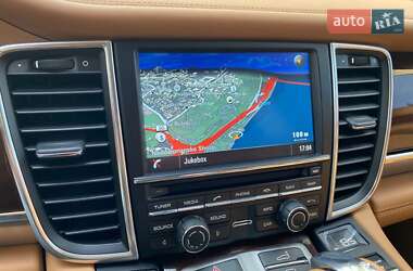 Фастбек Porsche Panamera 2013 в 