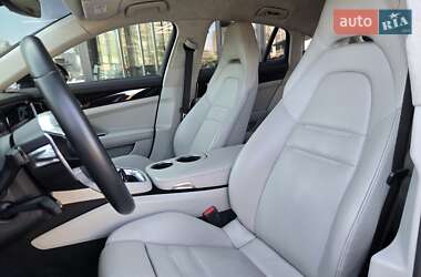 Фастбек Porsche Panamera 2017 в 