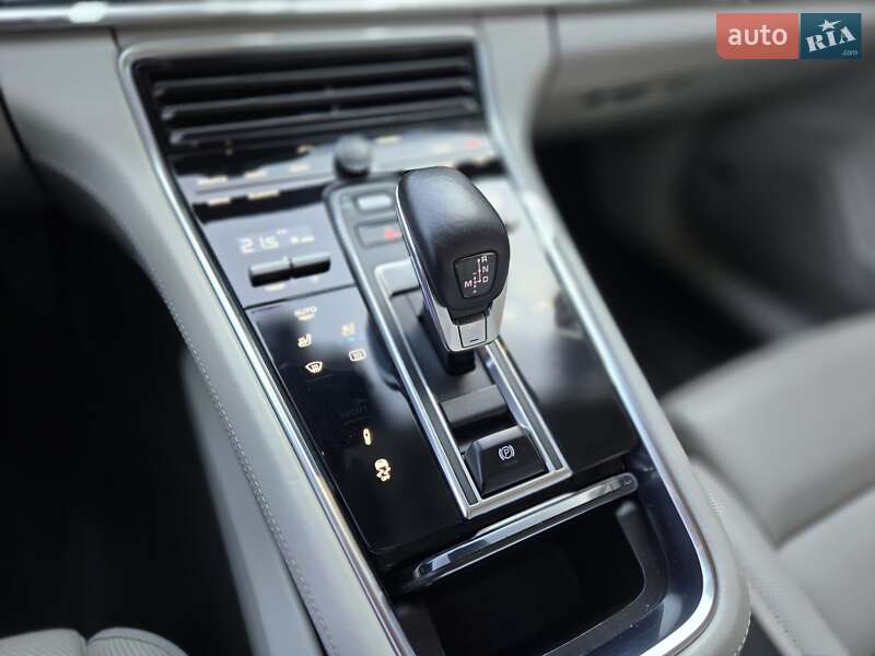 Фастбек Porsche Panamera 2017 в Одесі фото 11 Фастбек Porsche Panamera 2017 в Одесі