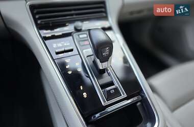 Фастбек Porsche Panamera 2017 в 