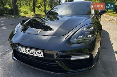 Фастбэк Porsche Panamera 2018 в Кременчуге