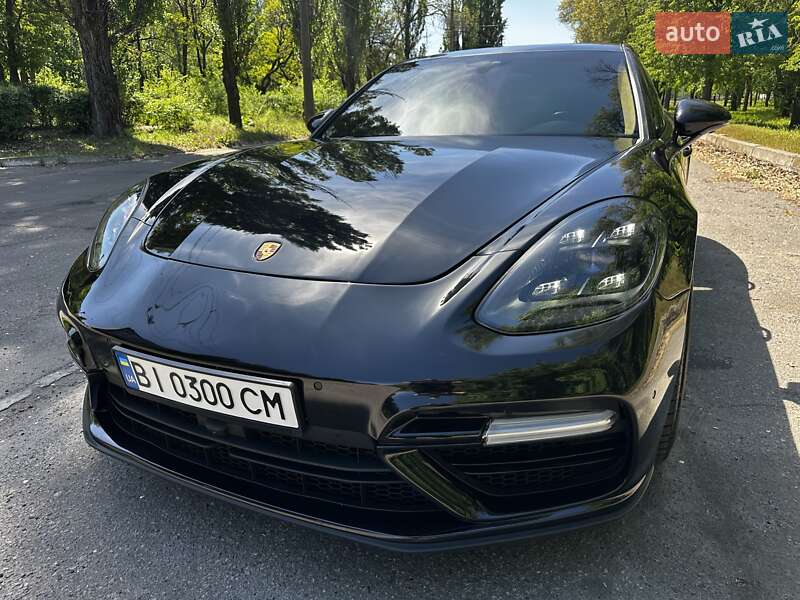 Porsche Panamera 2018