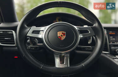 Фастбек Porsche Panamera 2014 в 