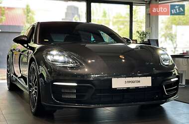 Фастбек Porsche Panamera 2021 в 