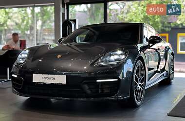 Фастбек Porsche Panamera 2021 в Одесі