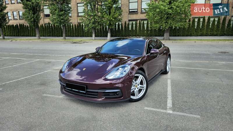 Фастбэк Porsche Panamera 2017 в Киеве фото 8 Фастбэк Porsche Panamera 2017 в Киеве
