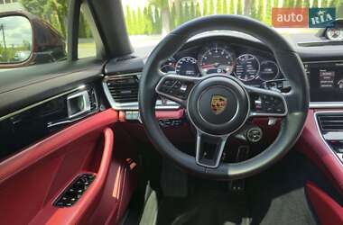 Фастбэк Porsche Panamera 2017 в 