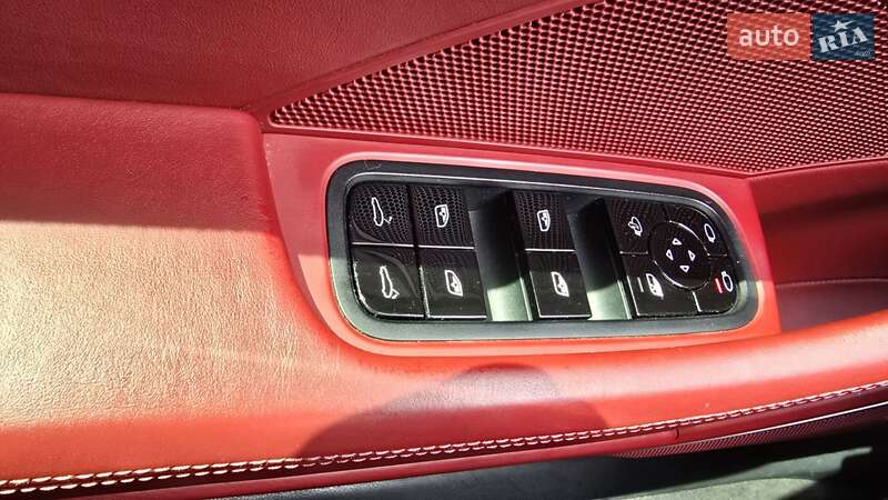 Фастбэк Porsche Panamera 2017 в Киеве фото 23 Фастбэк Porsche Panamera 2017 в Киеве