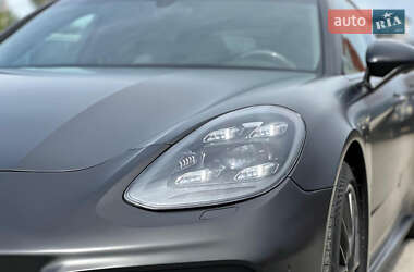 Фастбэк Porsche Panamera 2017 в 