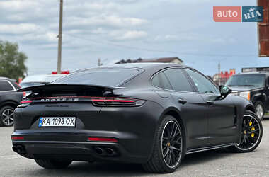 Фастбэк Porsche Panamera 2017 в 
