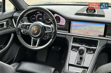 Фастбэк Porsche Panamera 2017 в 