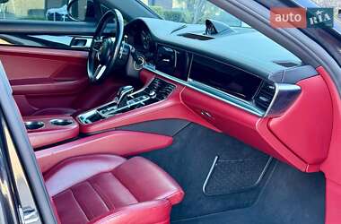 Фастбек Porsche Panamera 2017 в 