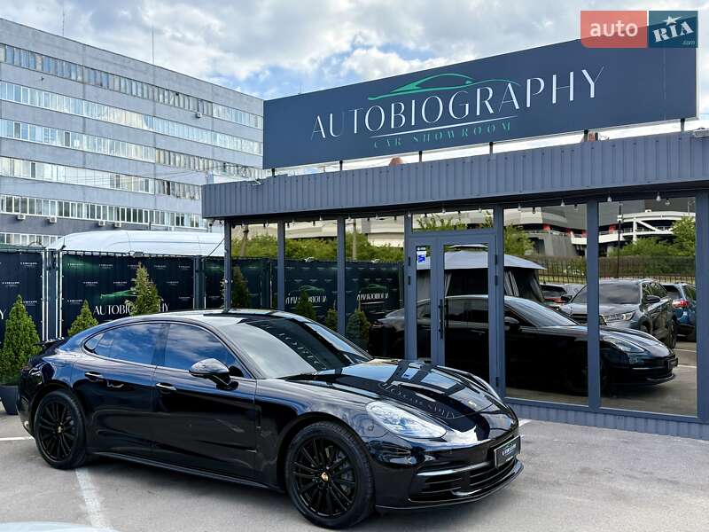 Фастбек Porsche Panamera 2016 в Києві