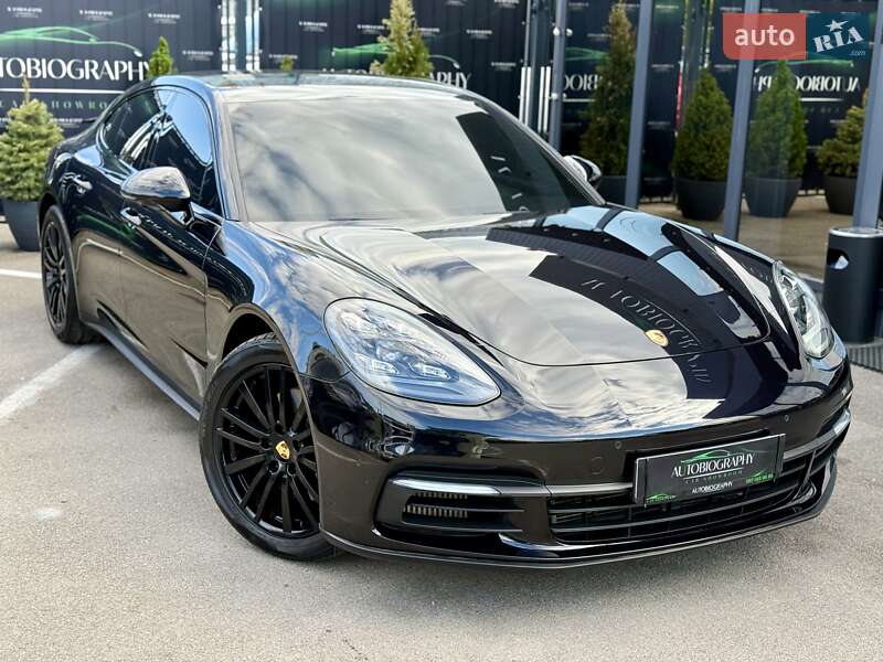 Фастбек Porsche Panamera 2016 в Києві