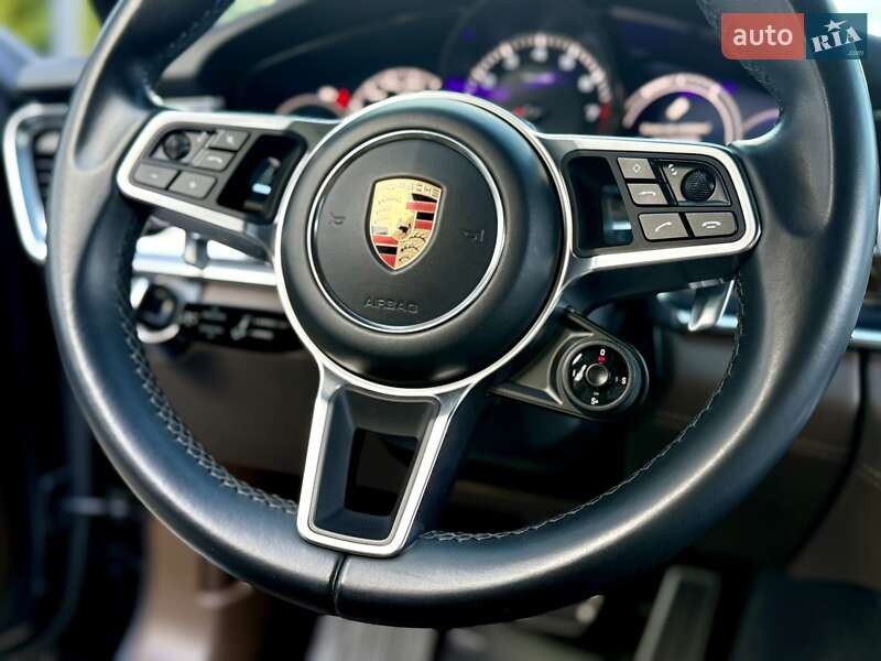 Фастбек Porsche Panamera 2016 в Києві