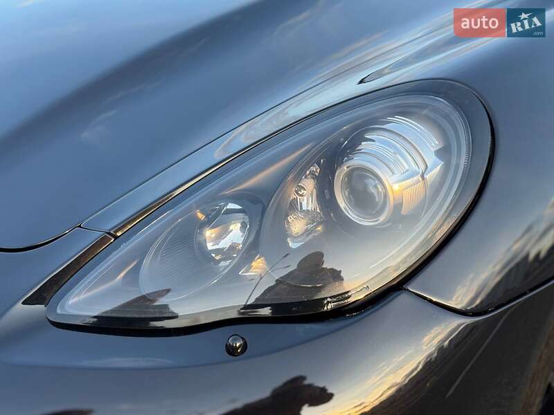 Фастбек Porsche Panamera 2011 в Києві