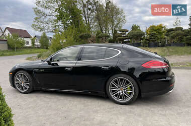 Фастбэк Porsche Panamera 2015 в 
