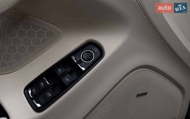 Фастбек Porsche Panamera 2014 в Мукачевому
