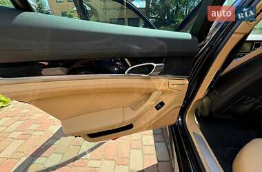 Фастбэк Porsche Panamera 2015 в 