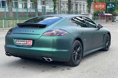 Фастбэк Porsche Panamera 2010 в 
