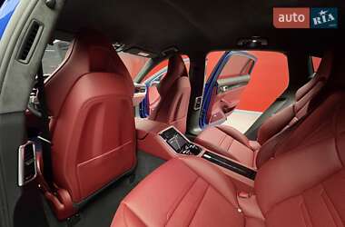 Фастбэк Porsche Panamera 2018 в 
