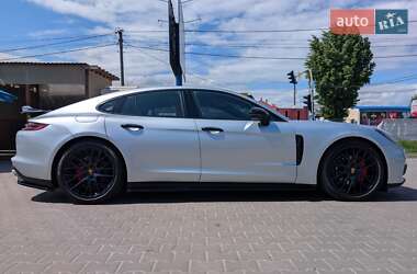 Фастбэк Porsche Panamera 2017 в 