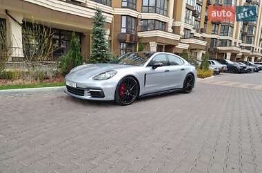 Фастбэк Porsche Panamera 2017 в 