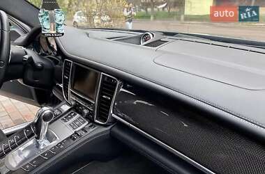 Фастбэк Porsche Panamera 2013 в Киеве