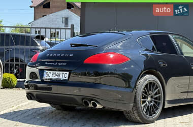 Фастбэк Porsche Panamera 2011 в 