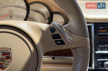 Фастбэк Porsche Panamera 2011 в 