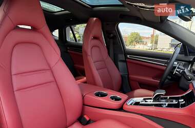 Фастбек Porsche Panamera 2023 в 