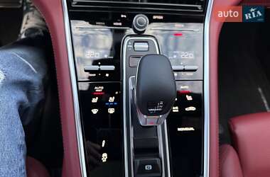 Фастбек Porsche Panamera 2023 в 