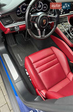 Фастбек Porsche Panamera 2018 в 