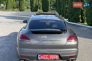 Фастбек Porsche Panamera 2016 в 