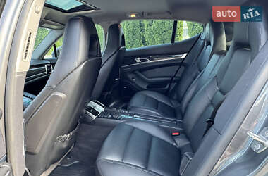 Фастбек Porsche Panamera 2016 в 