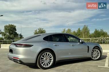 Фастбек Porsche Panamera 2021 в 