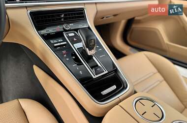 Фастбек Porsche Panamera 2021 в 