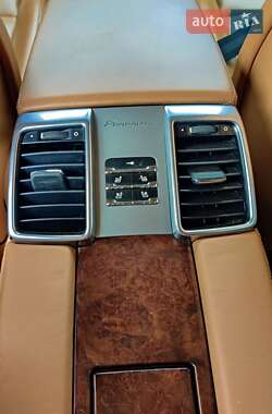 Фастбэк Porsche Panamera 2010 в 