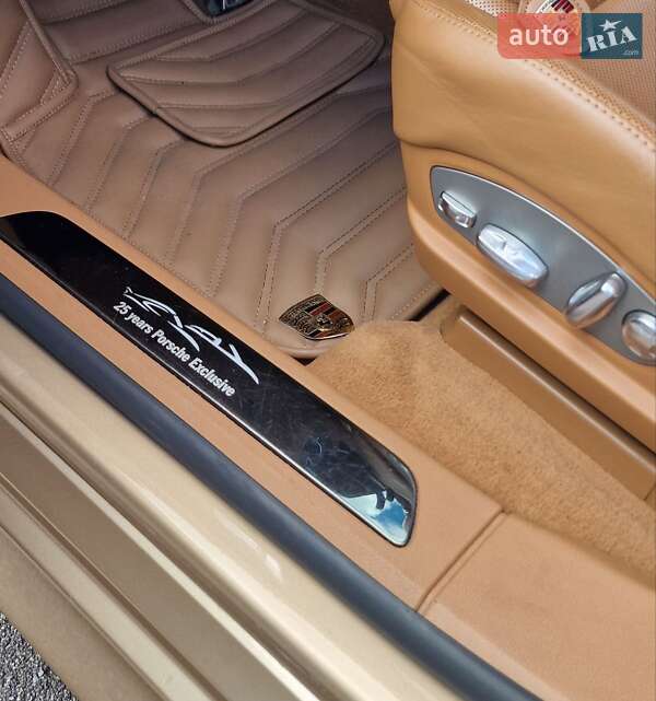 Фастбэк Porsche Panamera 2011 в Виннице