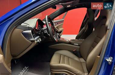 Фастбэк Porsche Panamera 2019 в 